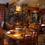 The Rusty Parrot Lodge And Spa 